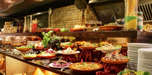 Top 10 Dinner Buffets in Mumbai For Your Indulgence - Premium and