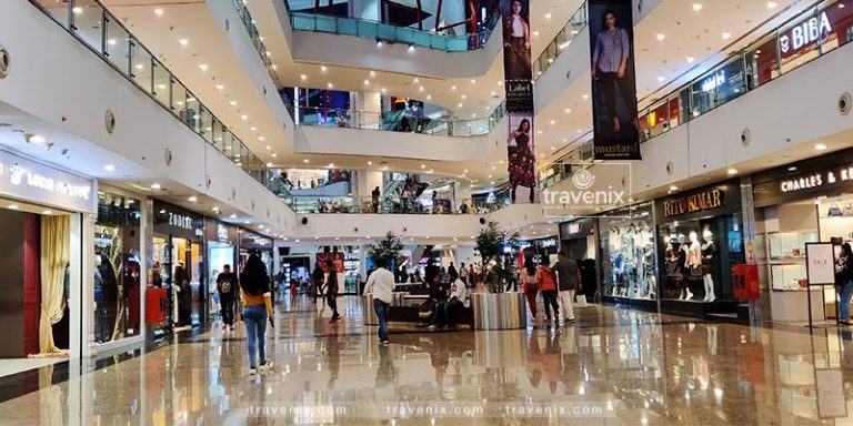 12 Largest Shopping Malls in Mumbai for Shopping and Tours