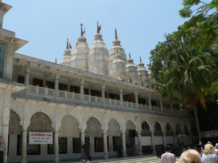 religious places to visit in mumbai