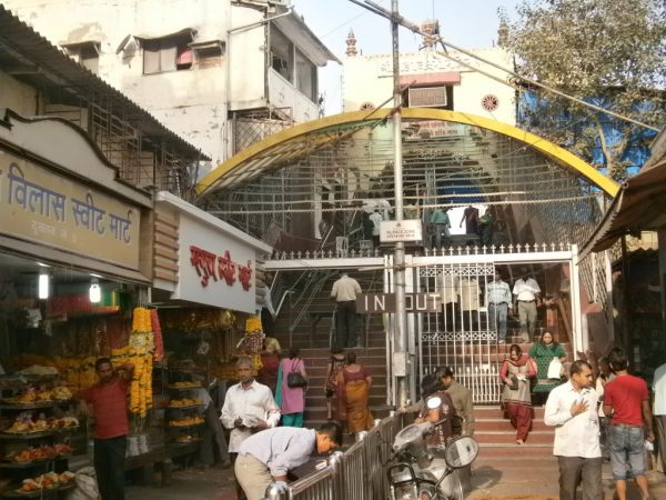 religious places to visit in mumbai