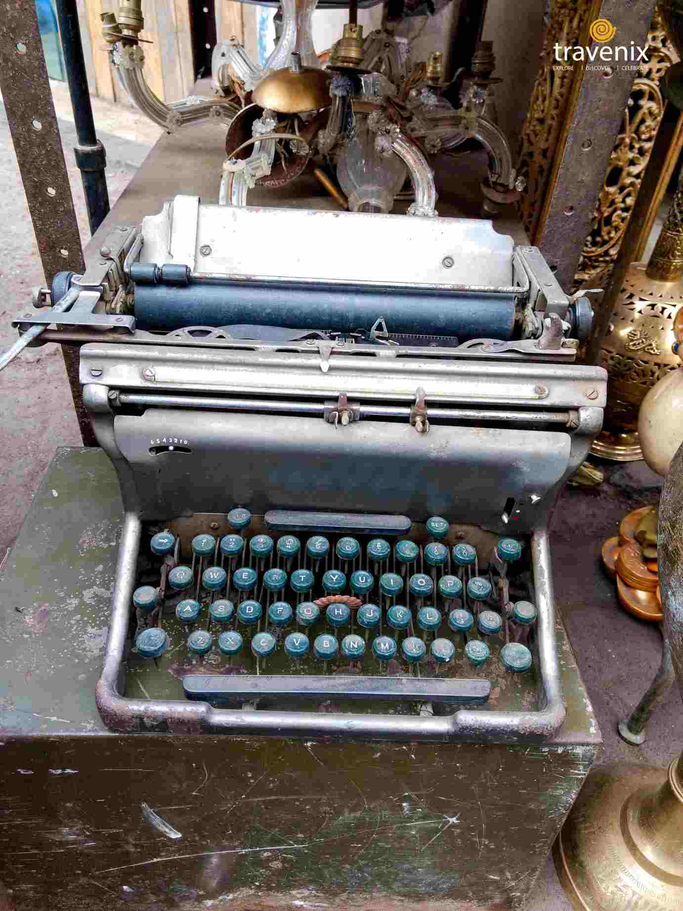 Typewriter 