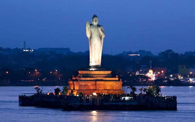 Hussain Sagar Lake and Buddha Statue - India Today