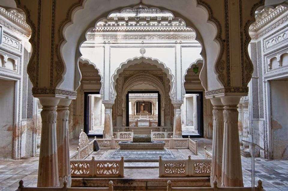 Paigah Tombs