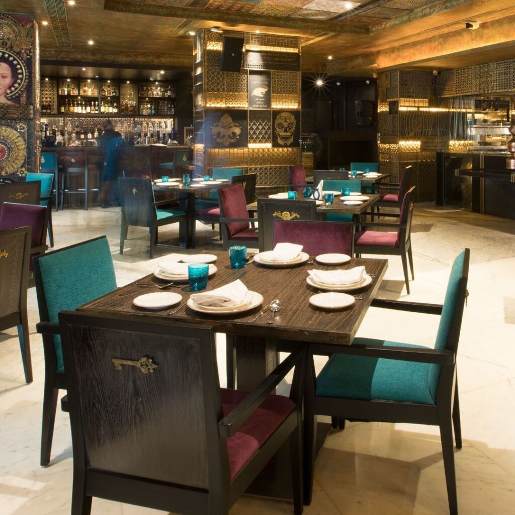 Tanatan Juhu - Kitchen & Bar