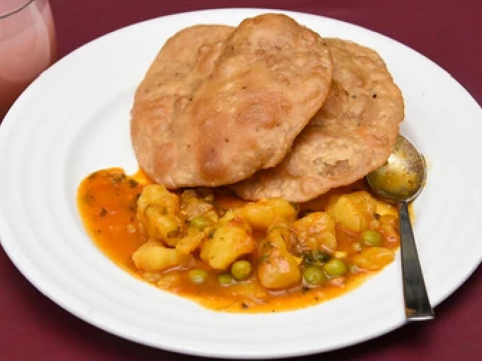 Kachori with sabzi in delhi