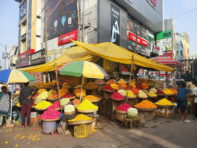 Jambagh Flower Market