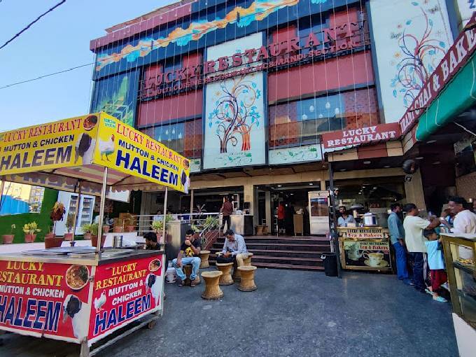 Lucky restaurant in madhapur